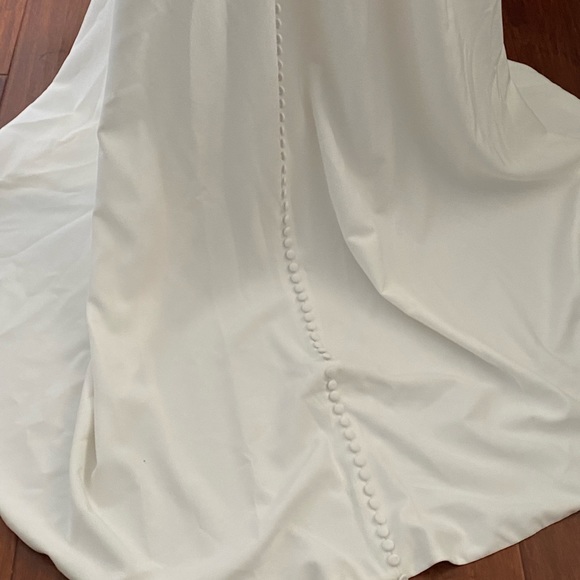 Sophia Tolli Simone wedding dress in size 8. Never worn and unaltered. - Picture 6 of 10